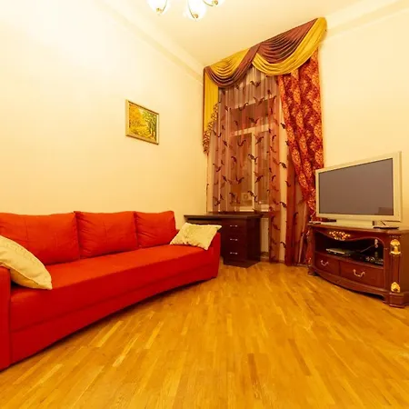 On The Street. Streletskaya, 7/6 Apartment *